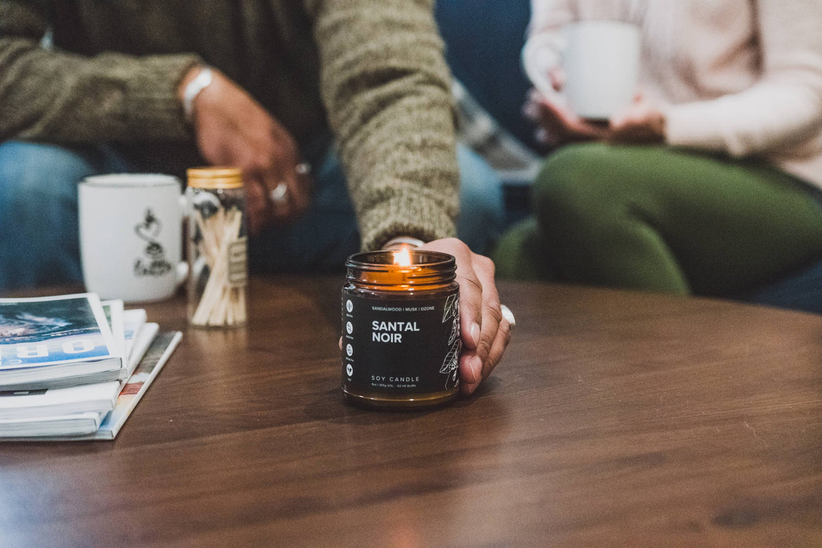 Soy Candle Santal Noir 9 oz Le Village Marche