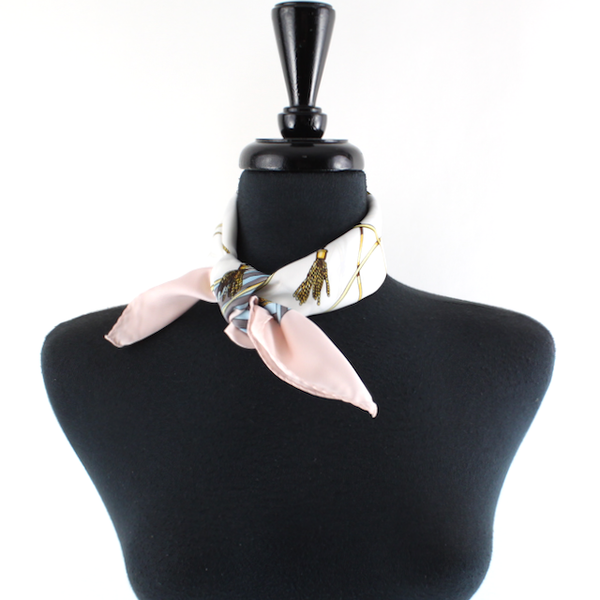 Scarf, Square Tassels in Pink (21x21)