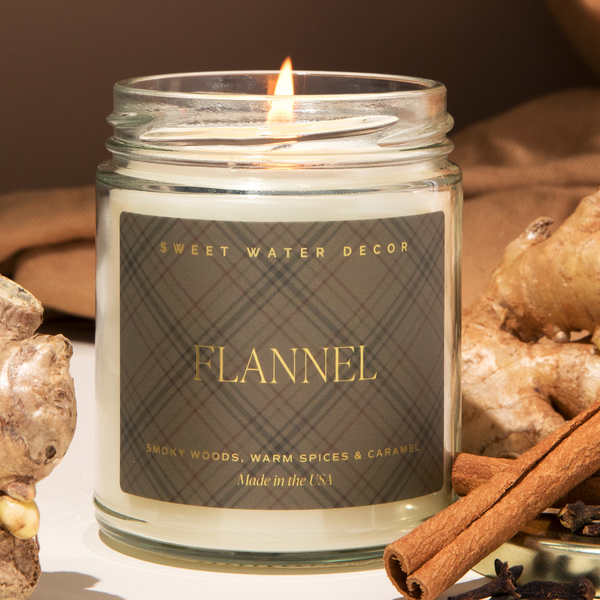 Holiday Candle, Flannel 9 oz Soy