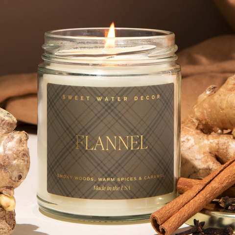 Holiday Candle, Flannel 9 oz Soy