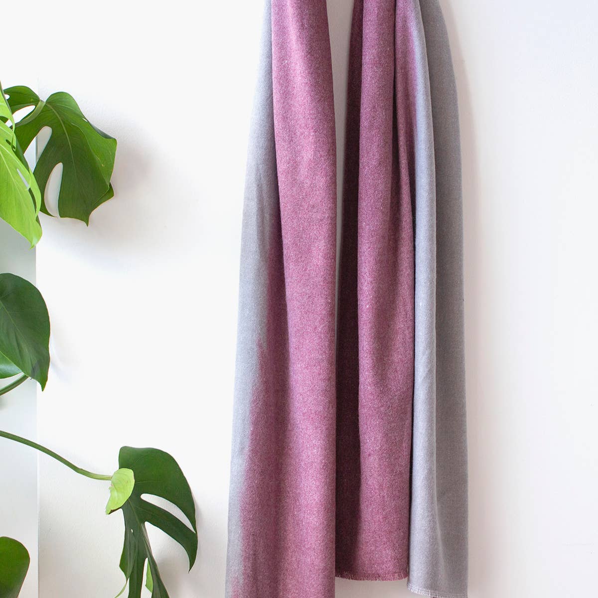 Scarf, Cashmere Blend Ombre Burgundy/Grey